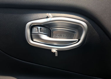 İyi bir fiyat. JEEP Renegade 2016 Otomobil İç Çizim Parçaları Kapı Talimi Eklemeleri Chrome çevrimiçi