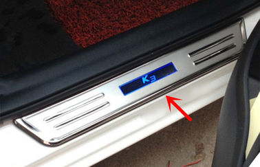 İyi bir fiyat. Dış tarafı LED aydınlatılmış Kapı Sill Plate For Kia K3 2013 2015, Dekorasyonlu çevrimiçi